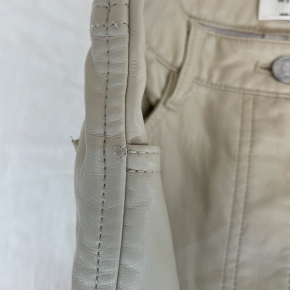 Wilfred High Waist Skinny Beige Pleather Pants 26x30 Women’s Size 2 - Picture 10 of 16